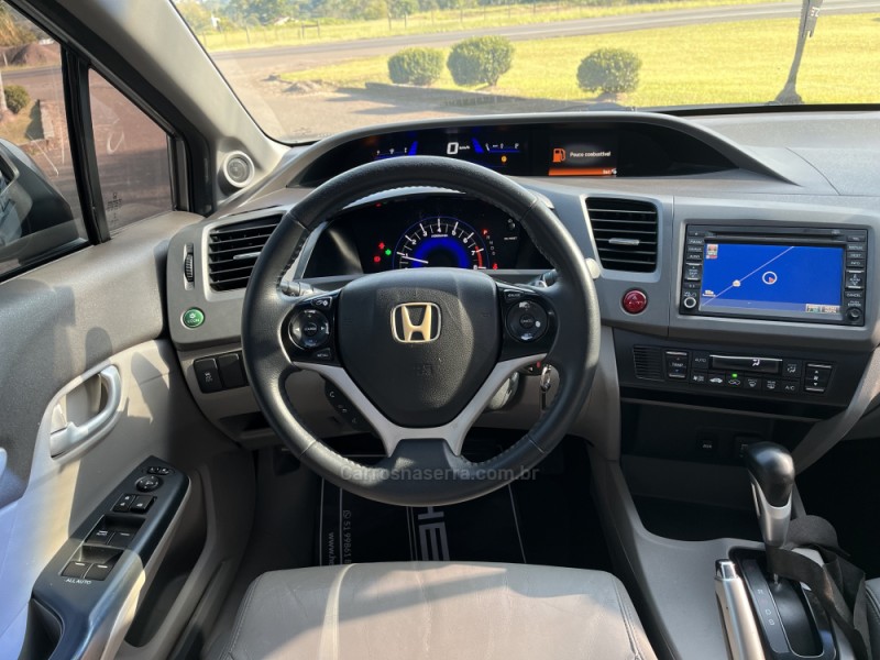 CIVIC 1.8 EXS 16V FLEX 4P AUTOMÁTICO - 2013 - BOM PRINCíPIO