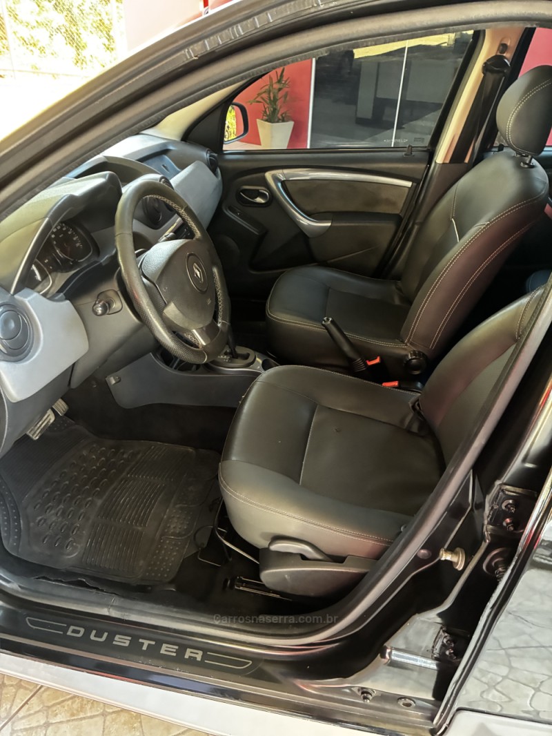 DUSTER 2.0 TECH ROAD II 4X2 16V FLEX 4P AUTOMÁTICO - 2013 - CAXIAS DO SUL