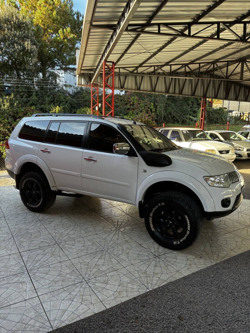 PAJERO 3.2 4X4 16V TURBO INTERCOOLER DIESEL 4P AUTOMÁTICO - 2013 - CAXIAS DO SUL