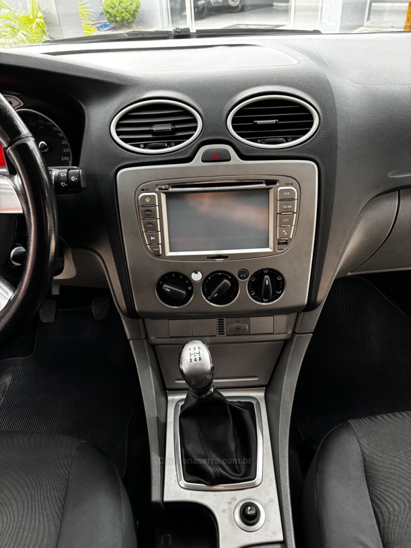 FOCUS 1.6 GLX 16V FLEX 4P MANUAL - 2012 - HARMONIA