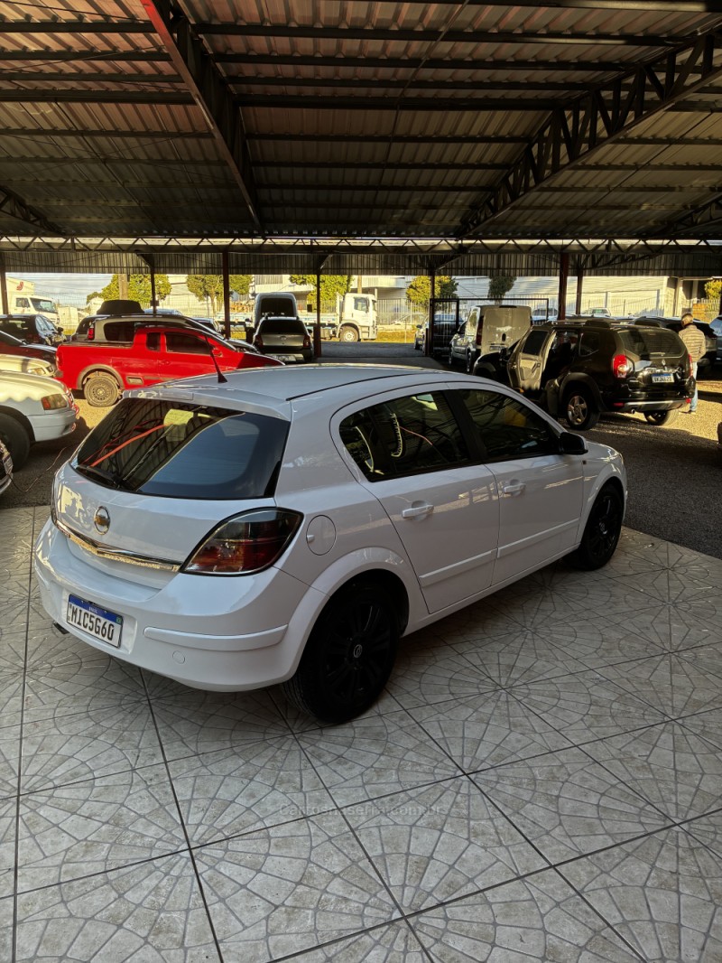 VECTRA 2.0 MPFI GT HATCH 8V FLEX 4P AUTOMÁTICO - 2008 - CAXIAS DO SUL