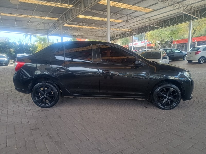 LOGAN 1.0 EXPRESSION 16V FLEX 4P MANUAL - 2016 - CAXIAS DO SUL