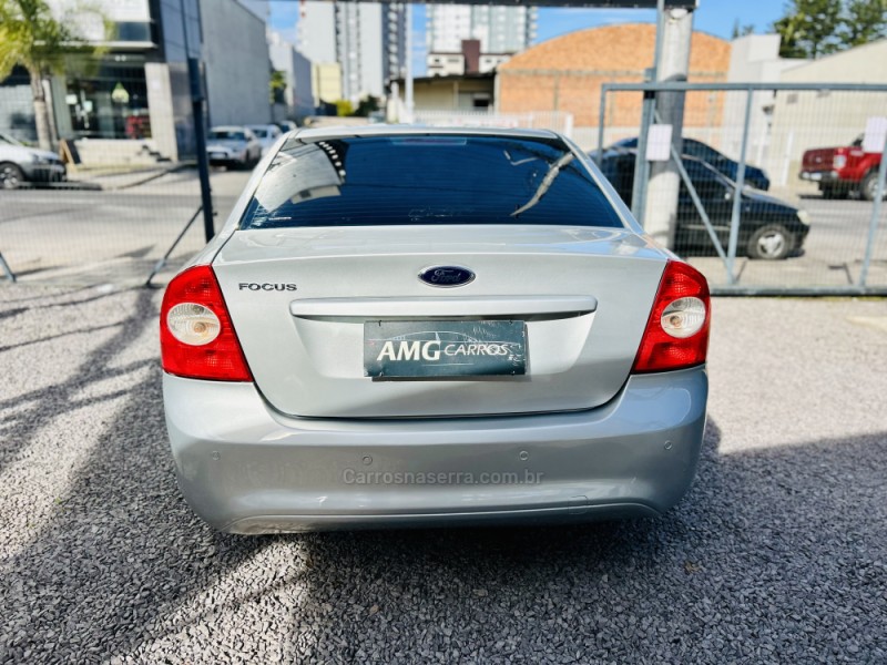 FOCUS 1.6 GLX SEDAN 16V FLEX 4P MANUAL - 2013 - CAXIAS DO SUL