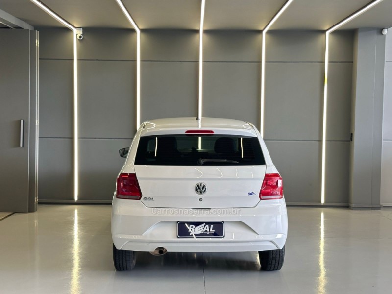 GOL 1.0 MI 16V GASOLINA 4P MANUAL - 2022 - SAPIRANGA