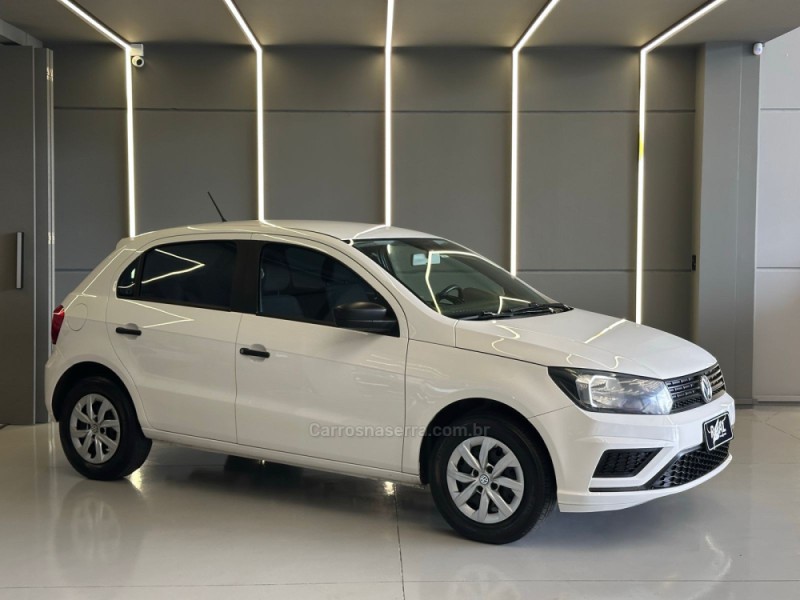 GOL 1.0 MI 16V GASOLINA 4P MANUAL - 2022 - SAPIRANGA