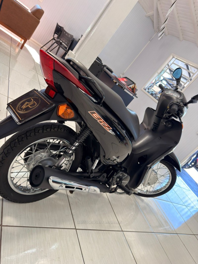 BIZ 100 ES - 2014 - CANELA