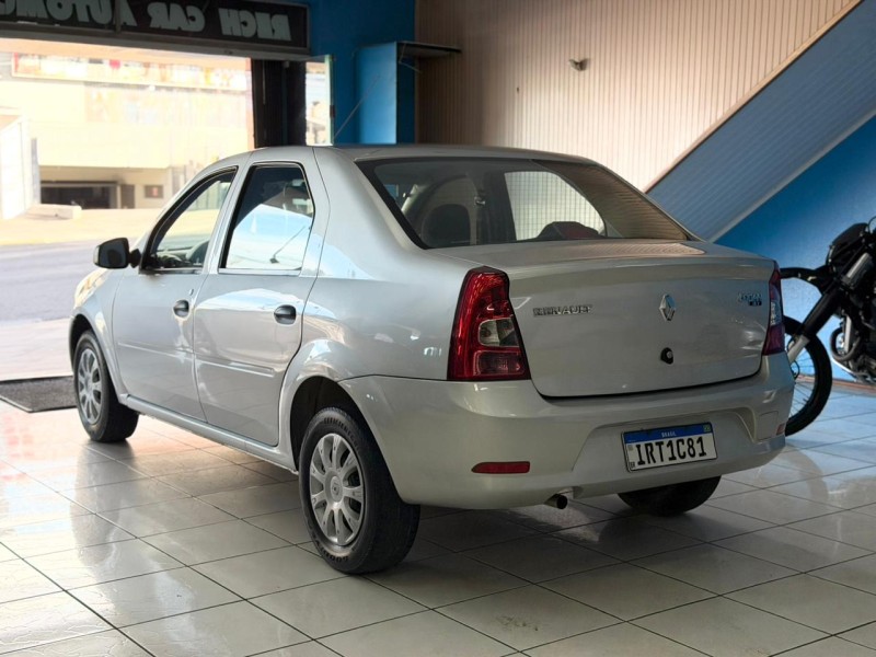 LOGAN 1.0 AUTHENTIQUE 16V FLEX 4P MANUAL - 2011 - CAXIAS DO SUL