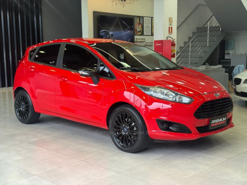 fiesta 1.6 se hatch 16v flex 4p manual 2017 dois irmaos
