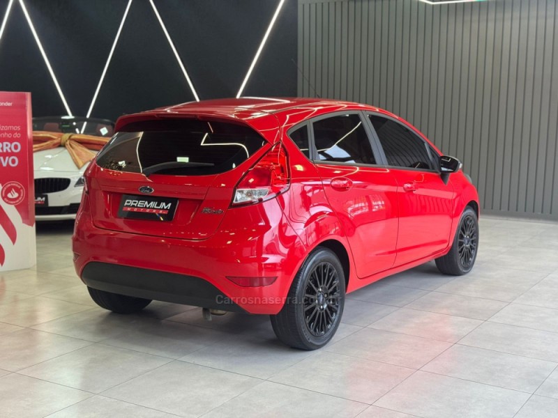 FIESTA 1.6 SE HATCH 16V FLEX 4P MANUAL - 2017 - DOIS IRMãOS