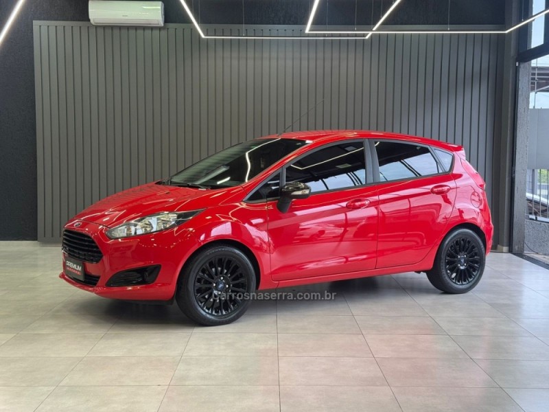 FIESTA 1.6 SE HATCH 16V FLEX 4P MANUAL - 2017 - DOIS IRMãOS