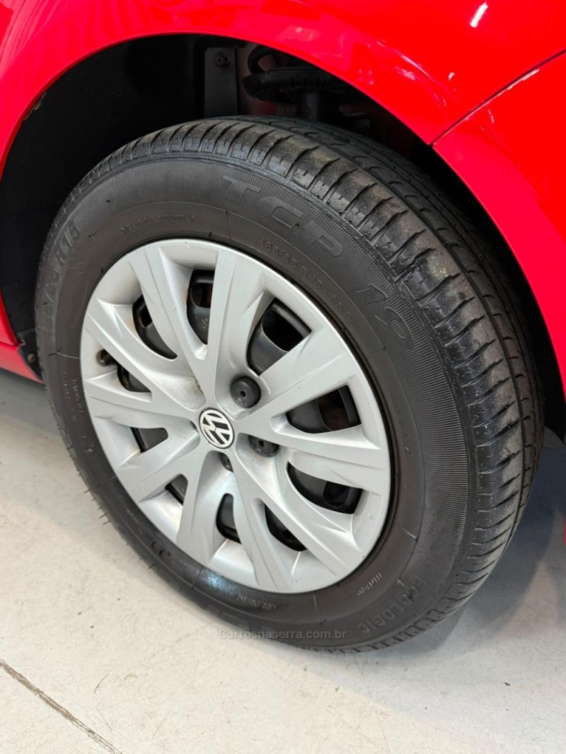 FOX 1.0 ITREND 8V FLEX 4P MANUAL - 2013 - CAXIAS DO SUL