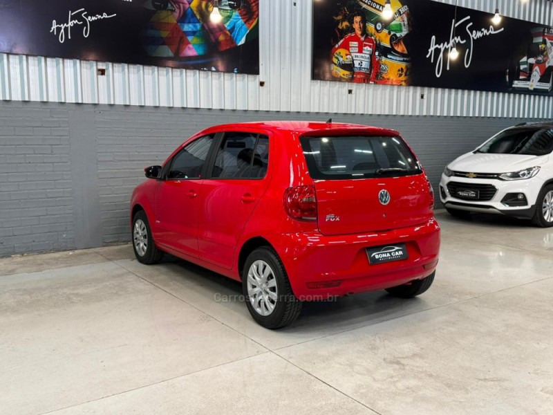 FOX 1.0 ITREND 8V FLEX 4P MANUAL - 2013 - CAXIAS DO SUL
