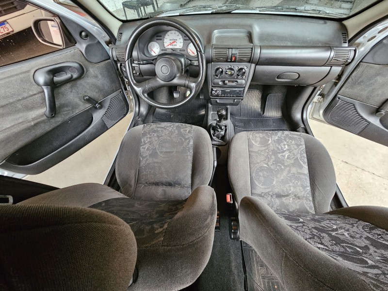 CORSA 1.0 MPFI MILENIUM 8V GASOLINA 4P MANUAL - 2002 - CAXIAS DO SUL
