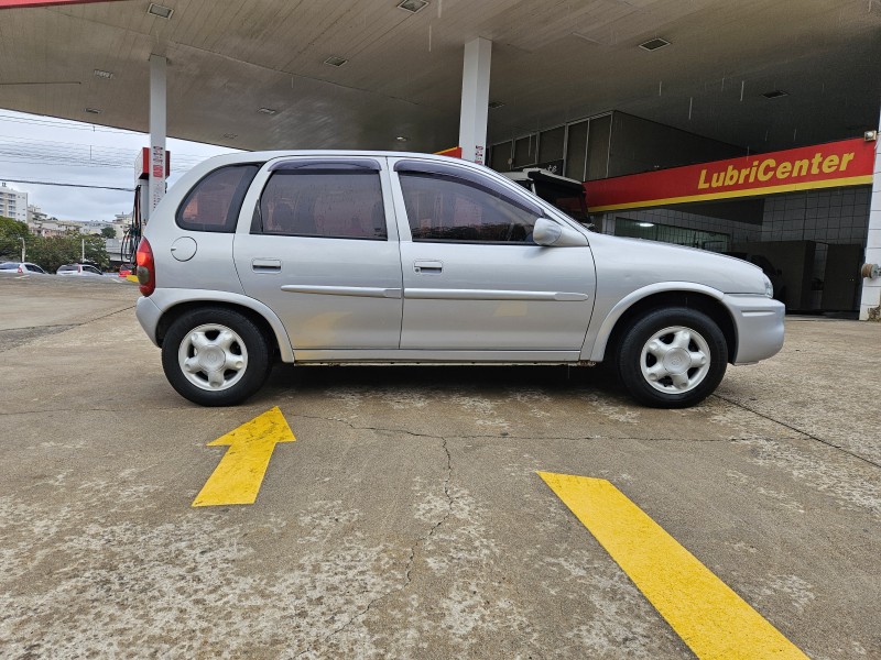 CORSA 1.0 MPFI MILENIUM 8V GASOLINA 4P MANUAL - 2002 - CAXIAS DO SUL