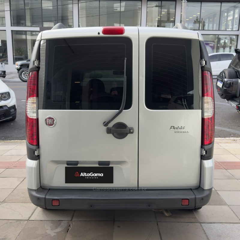 DOBLÓ 1.8 MPI ESSENCE 16V FLEX 7P MANUAL - 2019 - FLORES DA CUNHA