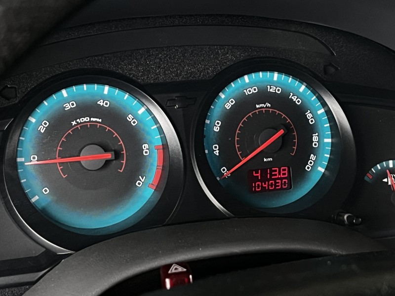 S10 2.4 MPFI ADVANTAGE 4X2 CS 8V FLEX 2P MANUAL - 2011 - BENTO GONçALVES