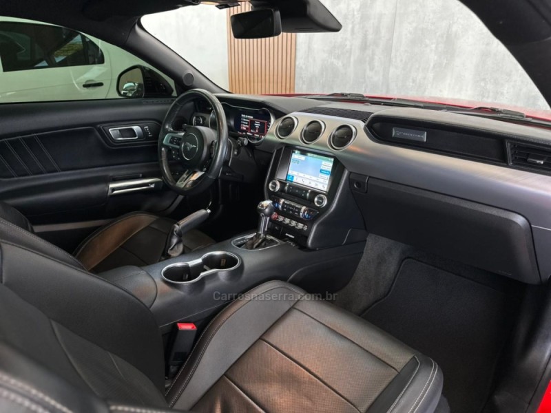 MUSTANG 5.0 GT PREMIUM COUPÉ V8 32V GASOLINA 2P AUTOMÁTICO - 2018 - NOVO HAMBURGO