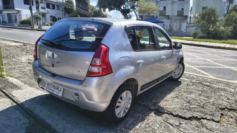 SANDERO 1.6 PRIVILÉGE 8V FLEX 4P MANUAL - 2013 - CAXIAS DO SUL