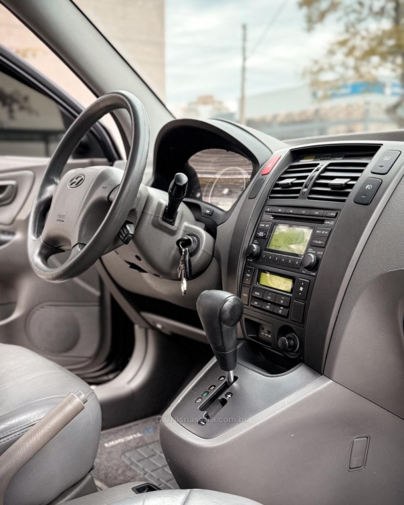TUCSON 2.0 MPFI GLS 16V 143CV 2WD FLEX 4P AUTOMÁTICO - 2012 - NOVO HAMBURGO