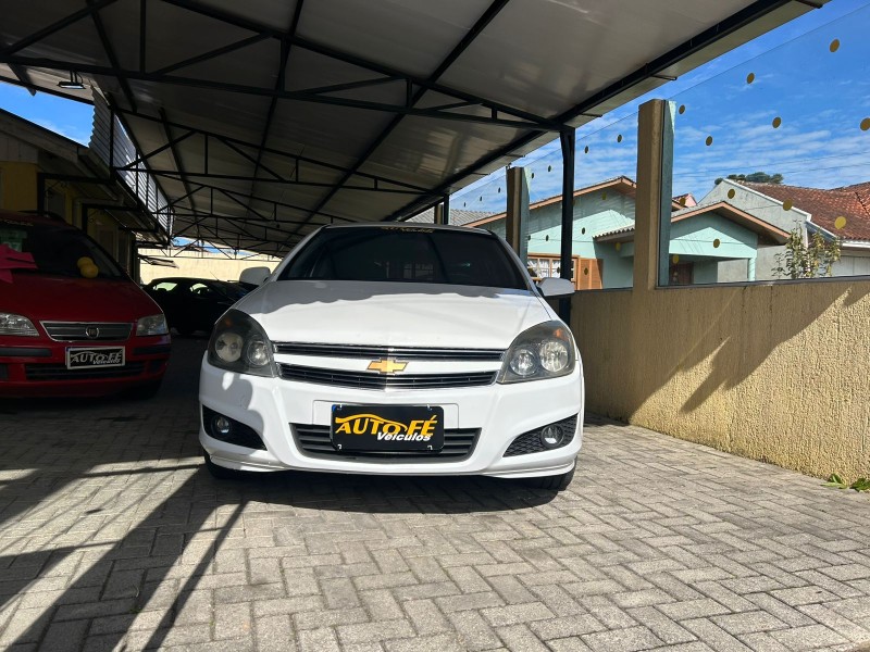 VECTRA 2.0 MPFI GT HATCH 8V FLEX 4P MANUAL - 2010 - CANELA