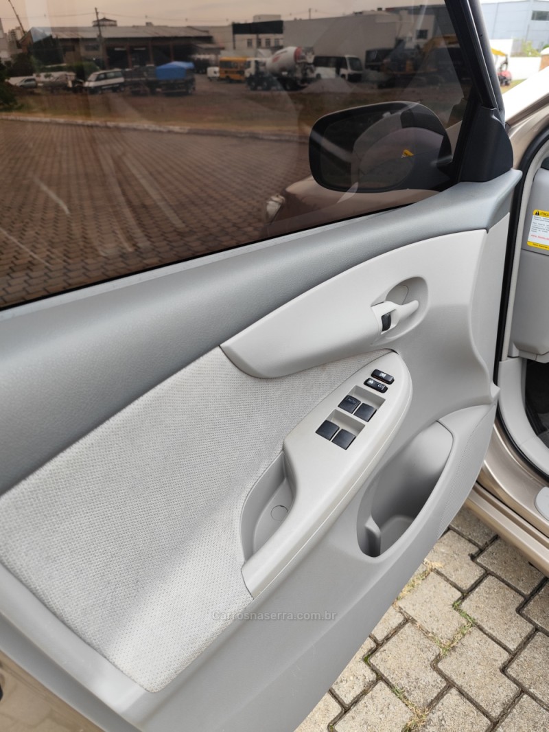 COROLLA 1.8 XLI 16V FLEX 4P AUTOMÁTICO - 2011 - GUAPORé