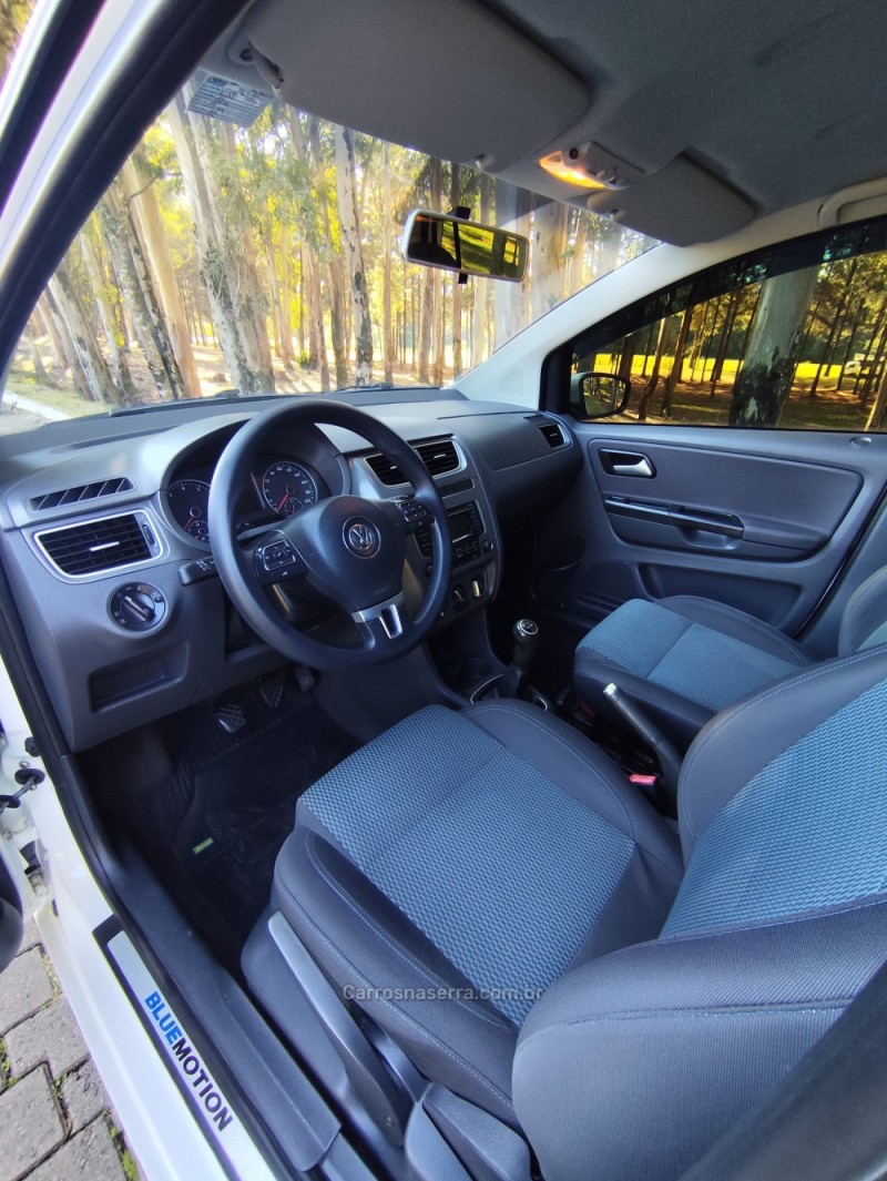 FOX 1.0 MI BLUEMOTION 8V FLEX 4P MANUAL - 2014 - GUAPORé