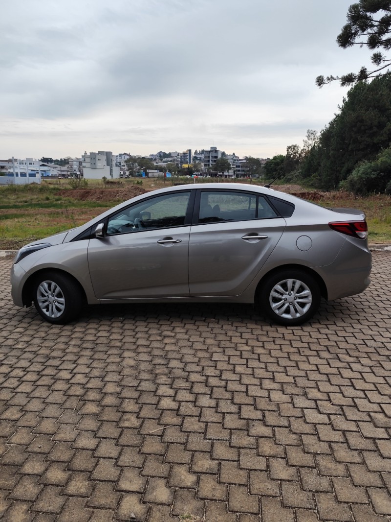 HB20S 1.0 COMFORT 12V FLEX 4P MANUAL - 2019 - GUAPORé