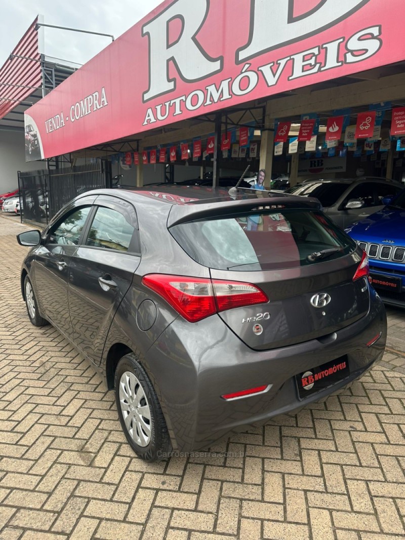 HB20 1.0 COMFORT PLUS 12V FLEX 4P MANUAL - 2013 - PAROBé