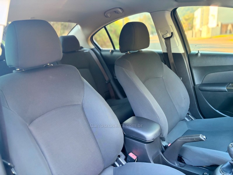CRUZE 1.8 LT 16V FLEX 4P MANUAL - 2012 - FELIZ