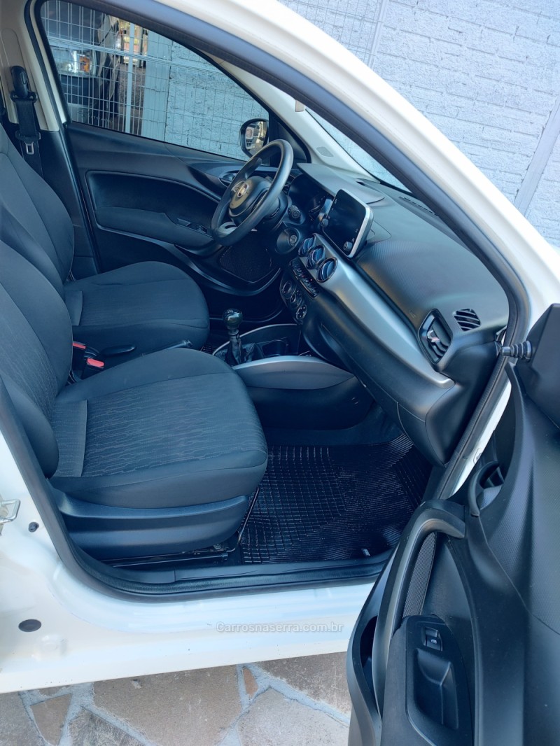 ARGO 1.0 DRIVE 6V FLEX 4P MANUAL - 2018 - TRêS COROAS
