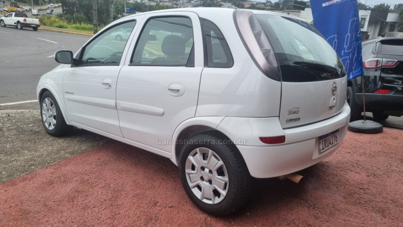 CORSA 1.4 MPFI MAXX 8V FLEX 4P MANUAL - 2011 - FARROUPILHA