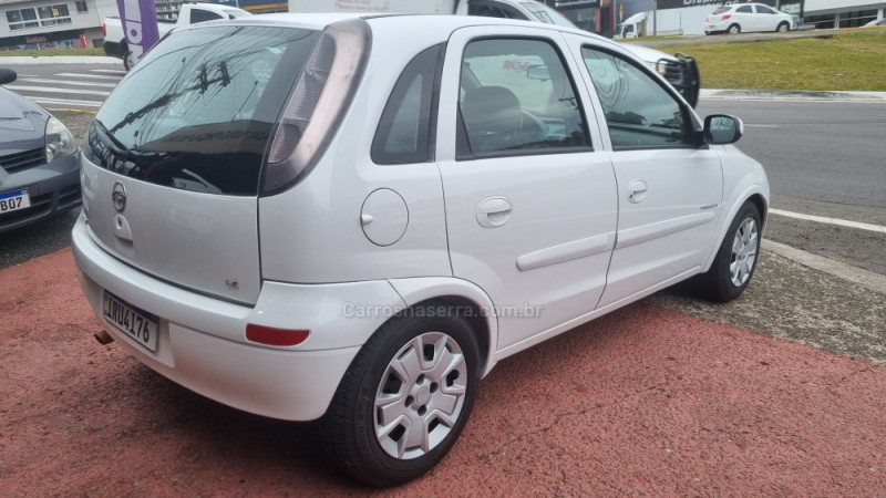CORSA 1.4 MPFI MAXX 8V FLEX 4P MANUAL - 2011 - FARROUPILHA
