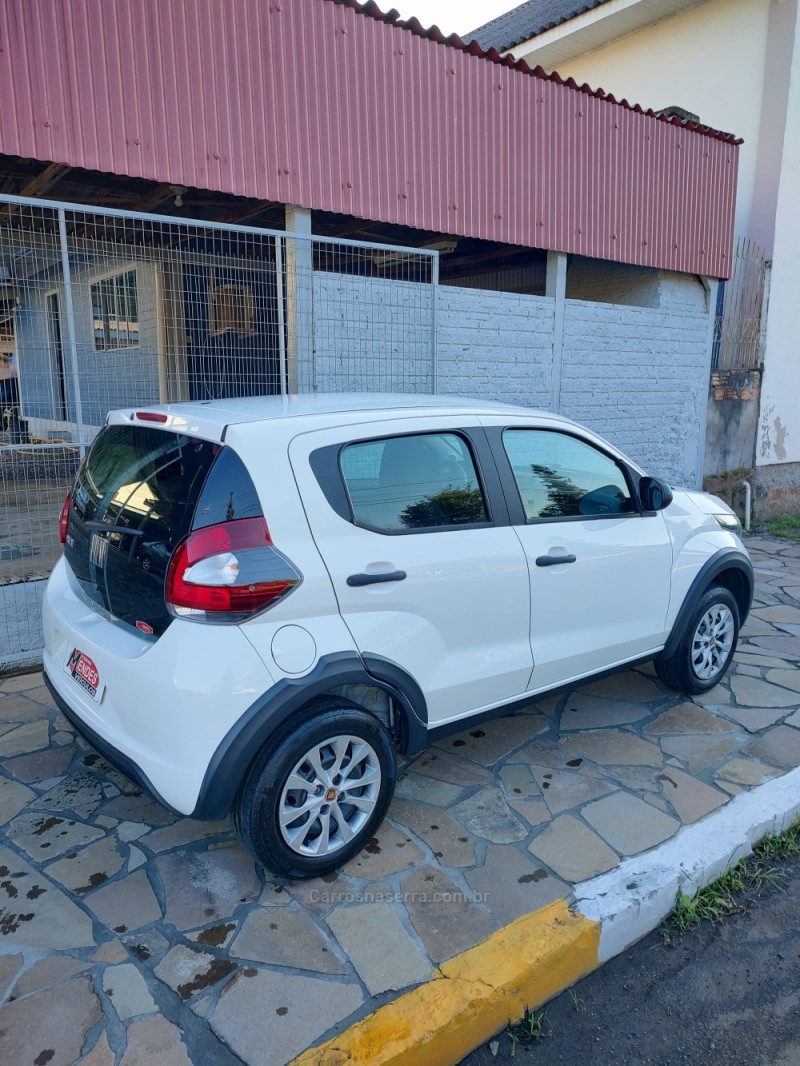MOBI 1.0 8V EVO FLEX LIKE. MANUAL - 2021 - TRêS COROAS