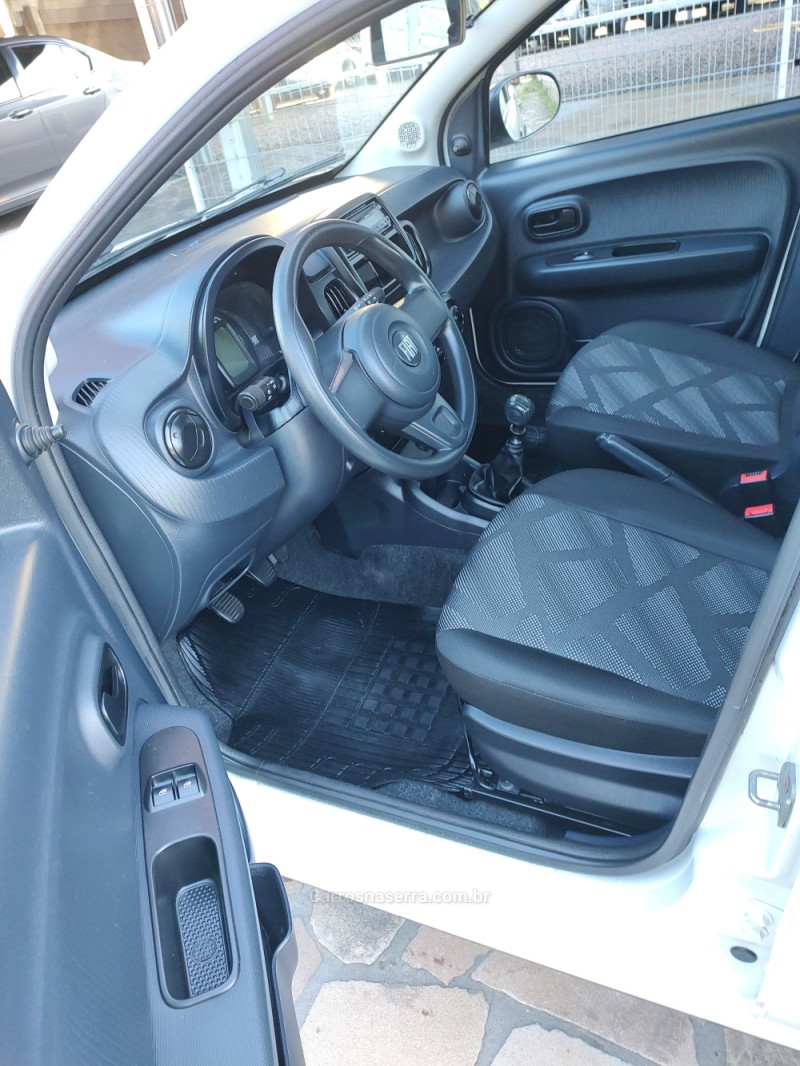 MOBI 1.0 8V EVO FLEX LIKE. MANUAL - 2021 - TRêS COROAS