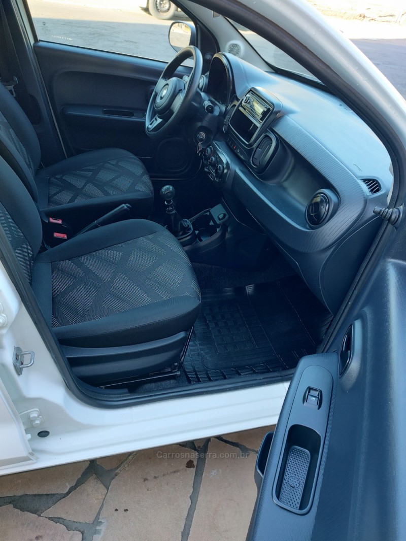MOBI 1.0 8V EVO FLEX LIKE. MANUAL - 2021 - TRêS COROAS