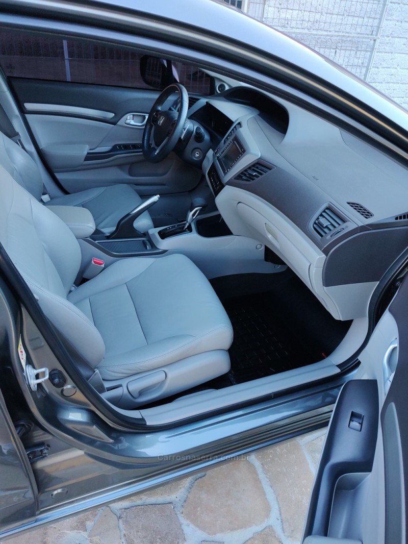 CIVIC 2.0 EXR 16V FLEX 4P AUTOMÁTICO - 2014 - TRêS COROAS