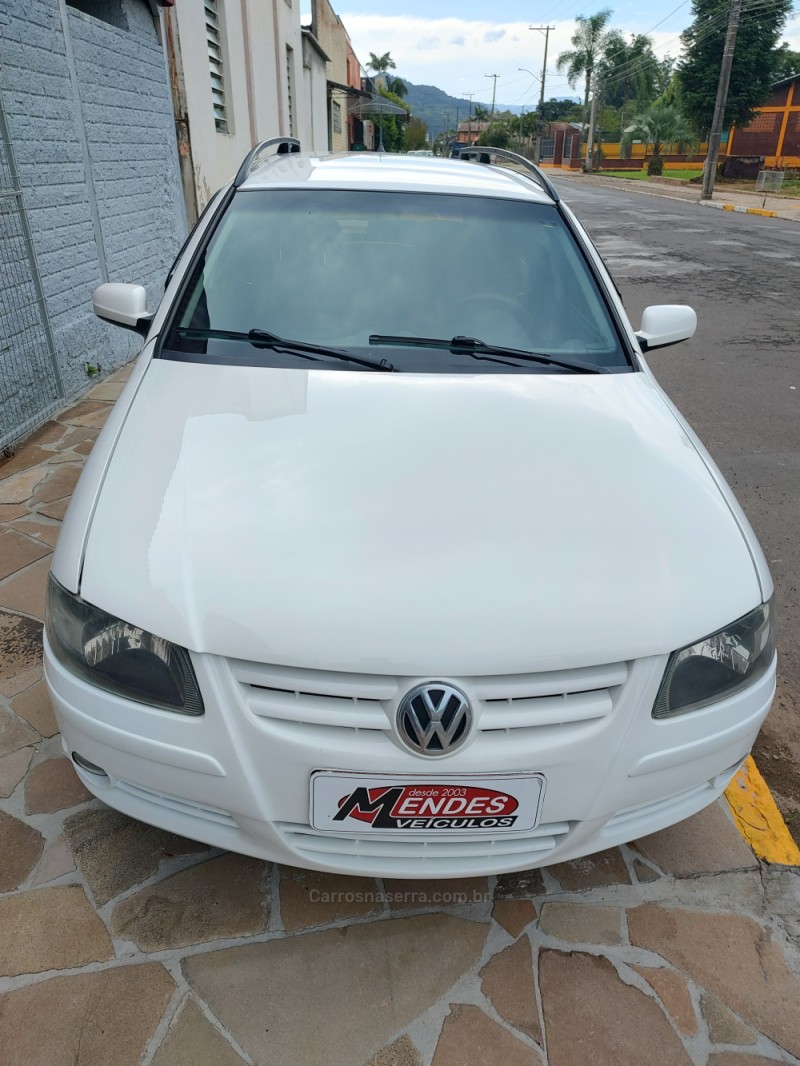 PARATI 1.6 MI 8V FLEX 4P MANUAL G.IV - 2013 - TRêS COROAS