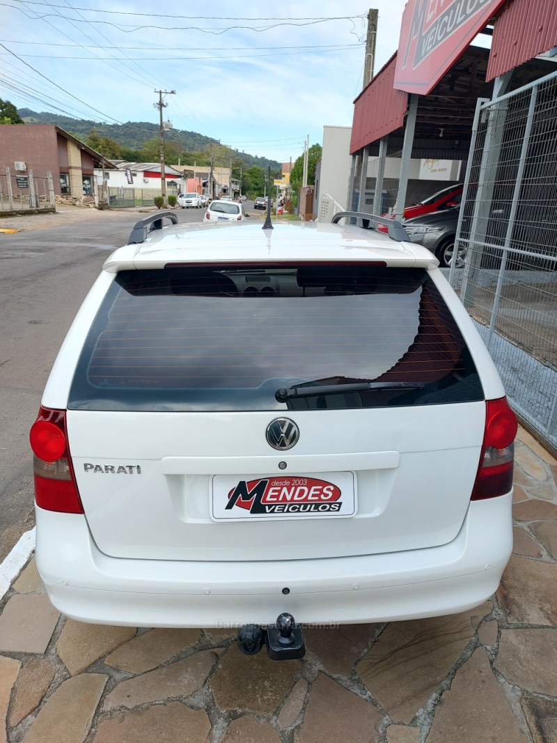 PARATI 1.6 MI 8V FLEX 4P MANUAL G.IV - 2013 - TRêS COROAS