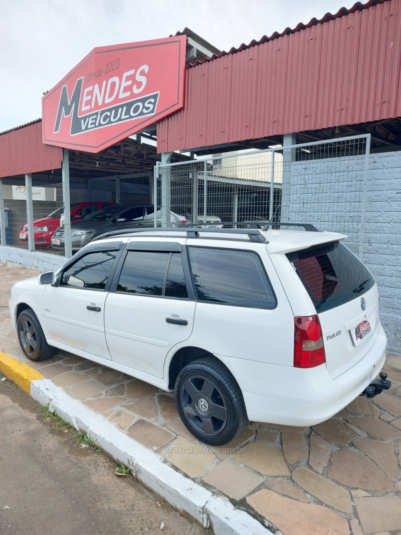 PARATI 1.6 MI 8V FLEX 4P MANUAL G.IV - 2013 - TRêS COROAS