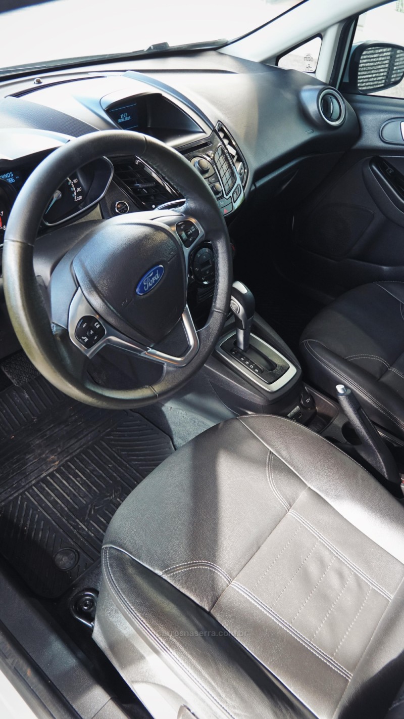 FIESTA 1.6 TITANIUM HATCH 16V FLEX 4P AUTOMÁTICO - 2016 - LAJEADO