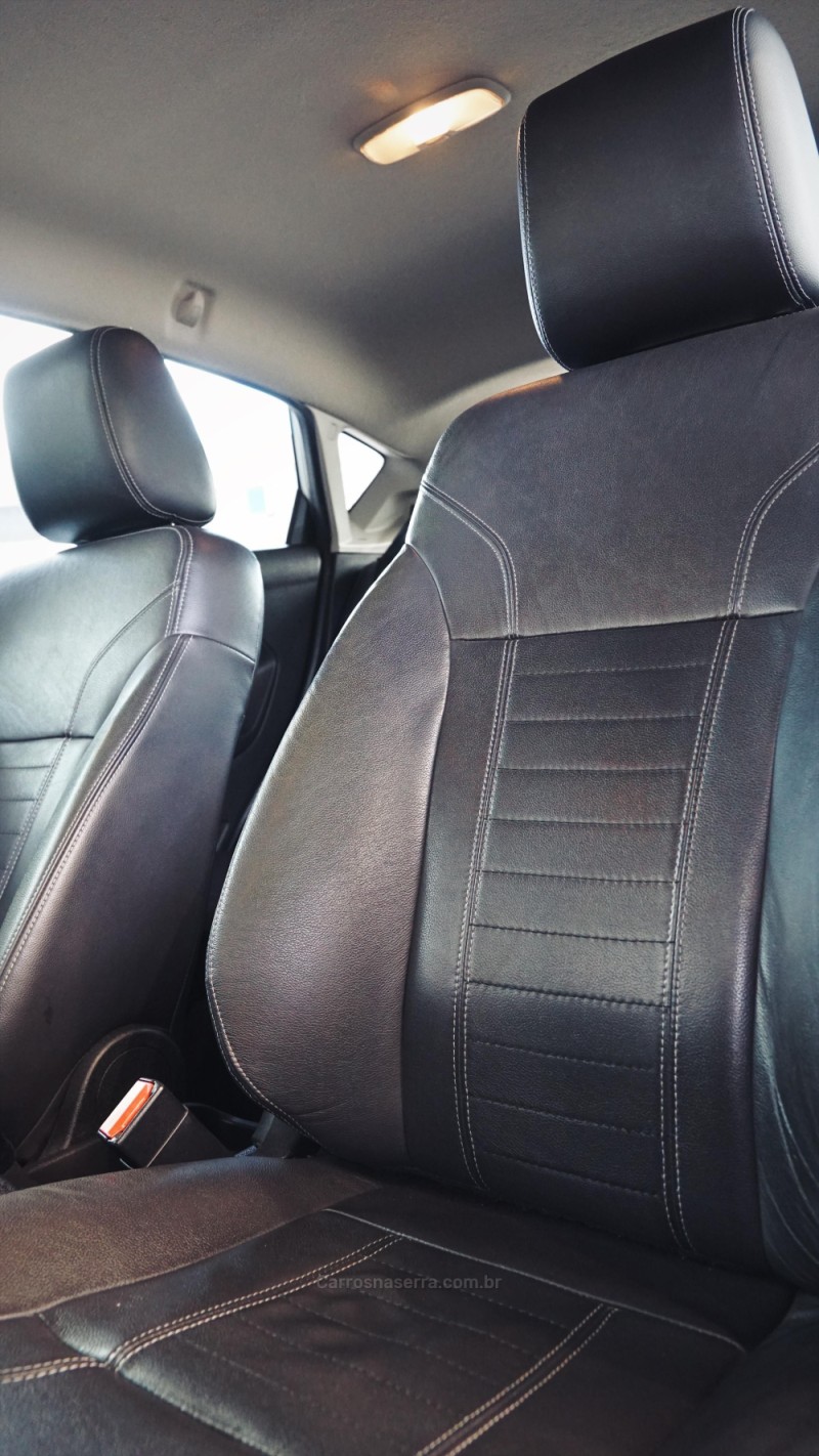 FIESTA 1.6 TITANIUM HATCH 16V FLEX 4P AUTOMÁTICO - 2016 - LAJEADO