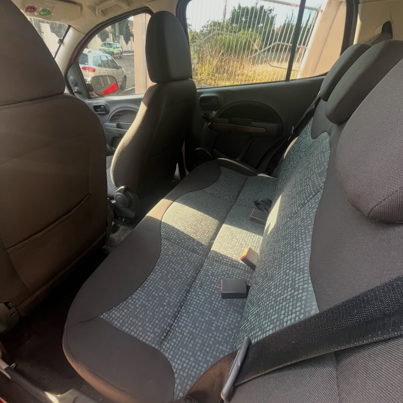 UNO 1.4 EVO ATTRACTIVE 8V FLEX 4P MANUAL - 2012 - NOVA PETRóPOLIS