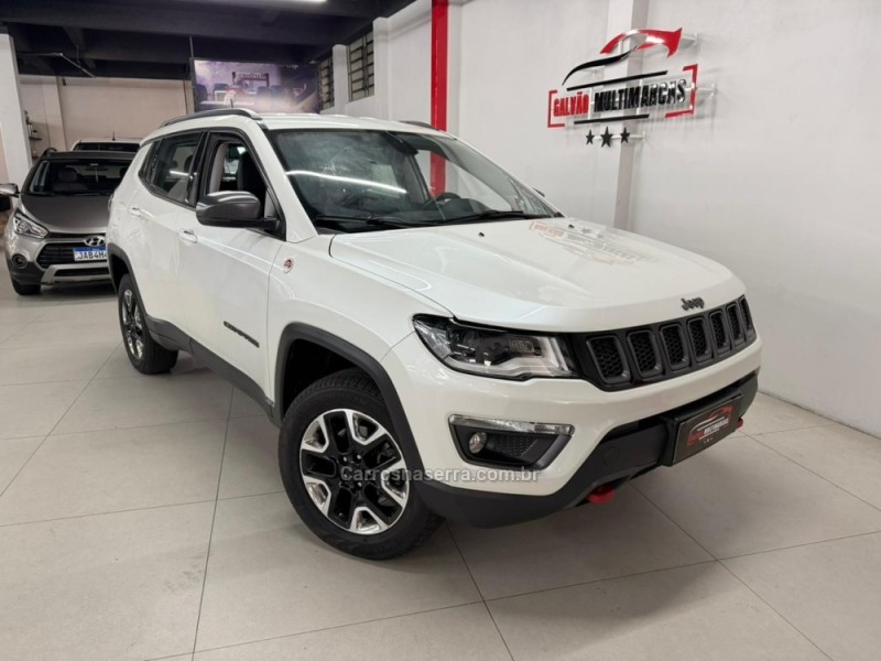 COMPASS 2.0 16V DIESEL TRAILHAWK 4X4 AUTOMÁTICO