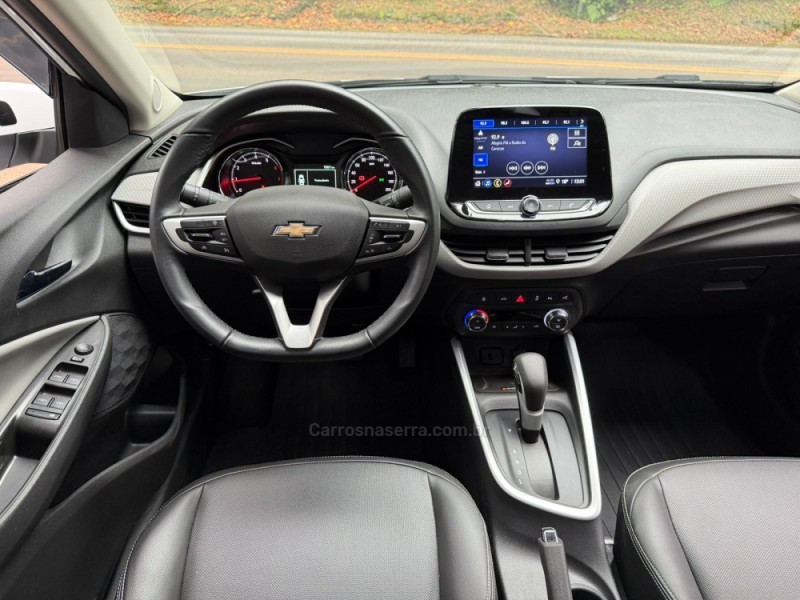 ONIX 1.0	PREMIER II PLUS 12V TURBO FLEX 4P AUTOMÁTICO - 2025 - DOIS IRMãOS