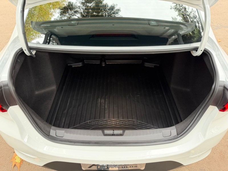 ONIX 1.0	PREMIER II PLUS 12V TURBO FLEX 4P AUTOMÁTICO - 2025 - DOIS IRMãOS
