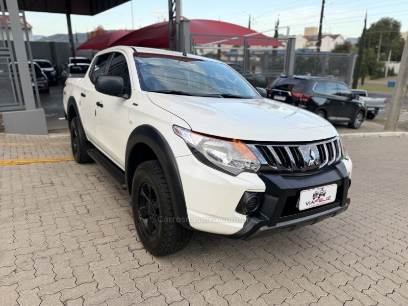 L200 TRITON 2.4 CD SPORT GLS DIESEL 4P AUTOMÁTICO - 2022 - FELIZ