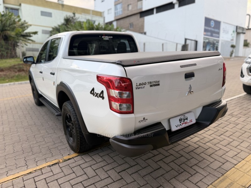 L200 TRITON 2.4 CD SPORT GLS DIESEL 4P AUTOMÁTICO - 2022 - FELIZ
