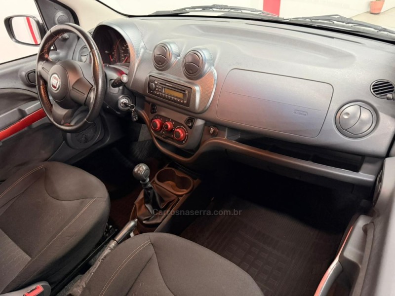 UNO 1.4 SPORTING 8V FLEX 4P MANUAL - 2013 - CAXIAS DO SUL