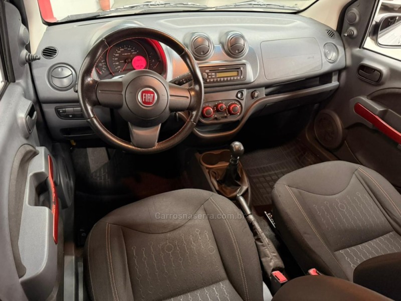 UNO 1.4 SPORTING 8V FLEX 4P MANUAL - 2013 - CAXIAS DO SUL