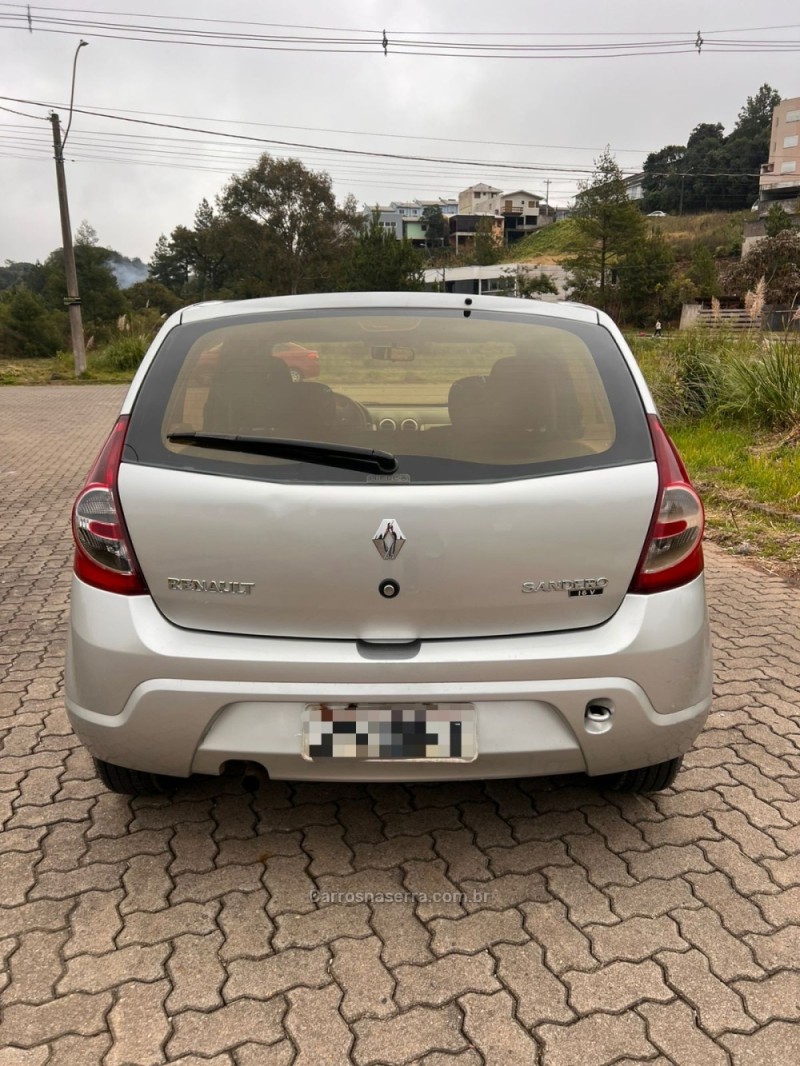 SANDERO 1.0 AUTHENTIQUE 16V FLEX 4P MANUAL - 2011 - CAXIAS DO SUL